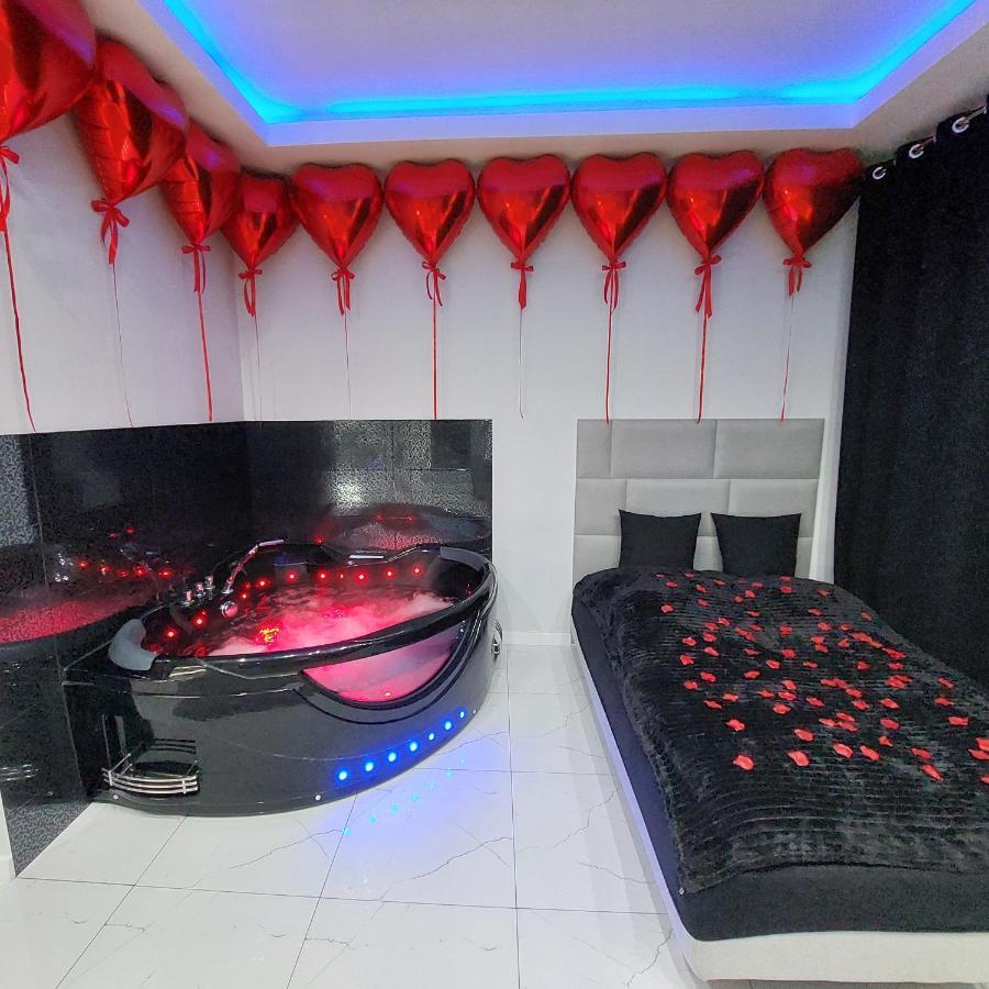 Mp Apartament Bialystok Jacuzzi 外观 照片