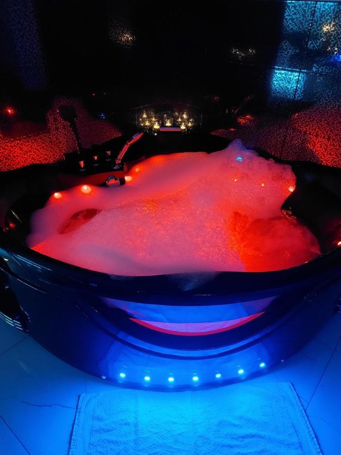 Mp Apartament Bialystok Jacuzzi 外观 照片